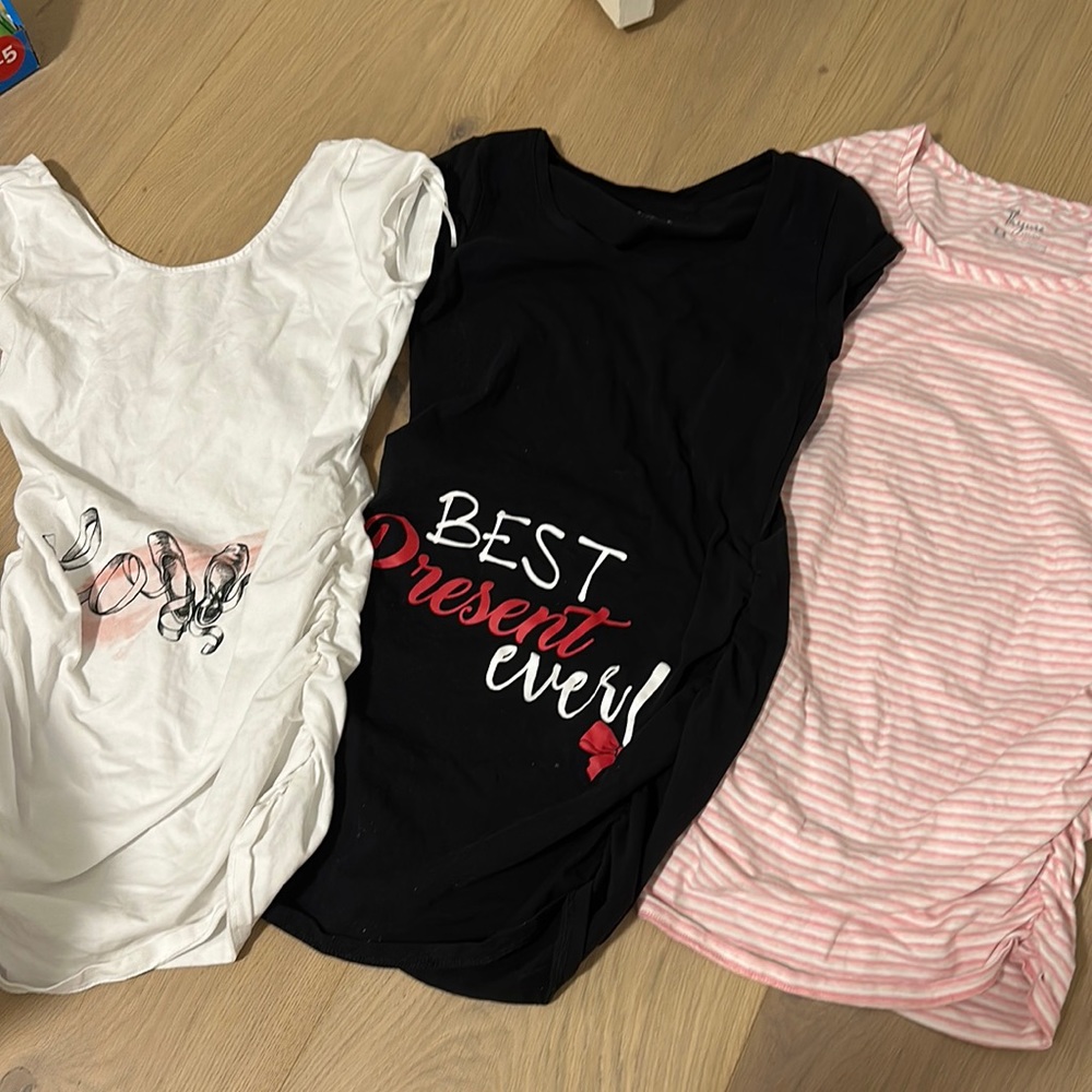 3 Thyme maternity t-shirts in XXS